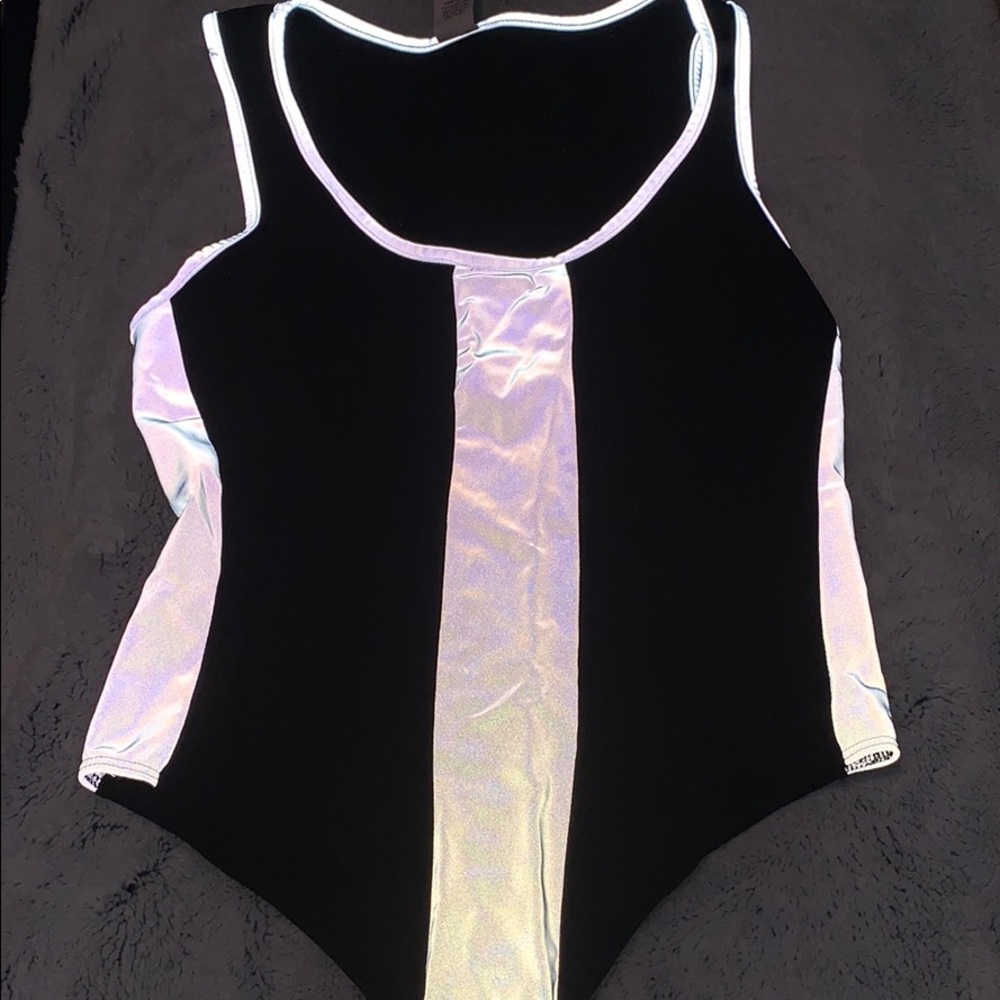 Reflective one piece - Picture 2 of 3
